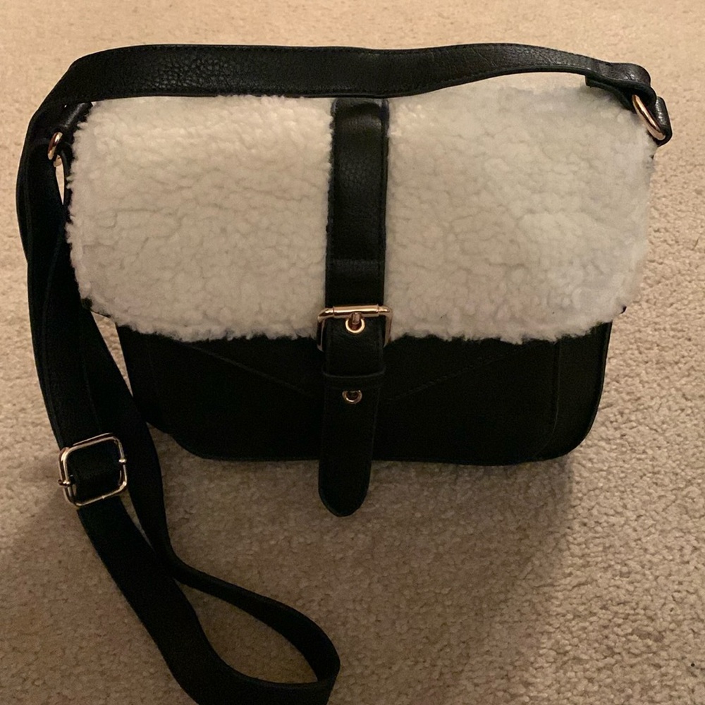 Mix No.6 Black Crossbody/Shoulder Bag With White Sherpa Top Flap